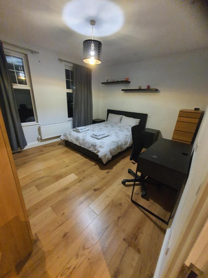 Daniari Guest Rooms Erith Dış mekan fotoğraf